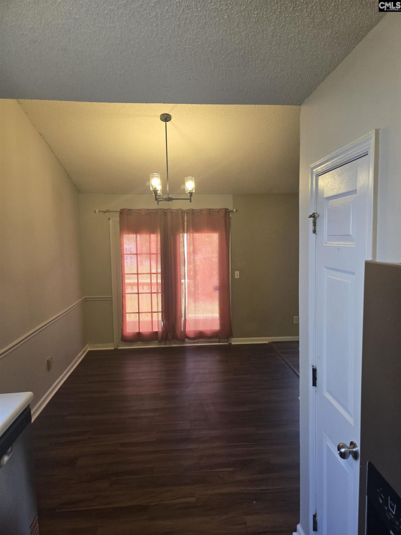 100 Millstone Court  Photo 7