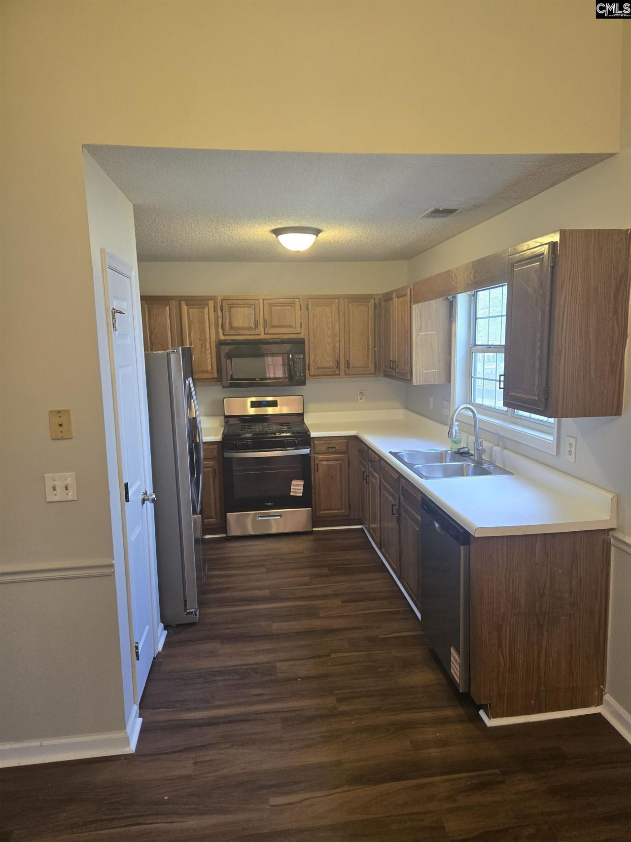 100 Millstone Court  Photo 8