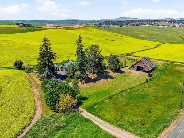 1185 Paradise Ridge Rd, Moscow, ID 83843
