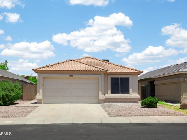3046 W Abraham Lane, Phoenix, AZ 85027