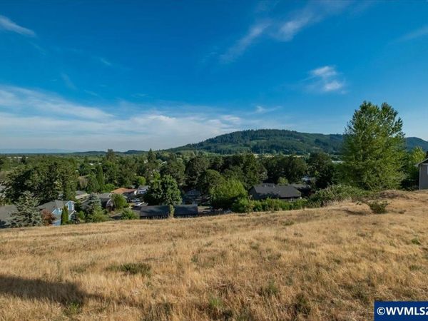 555 Coastal View Dr, Philomath, OR 97370