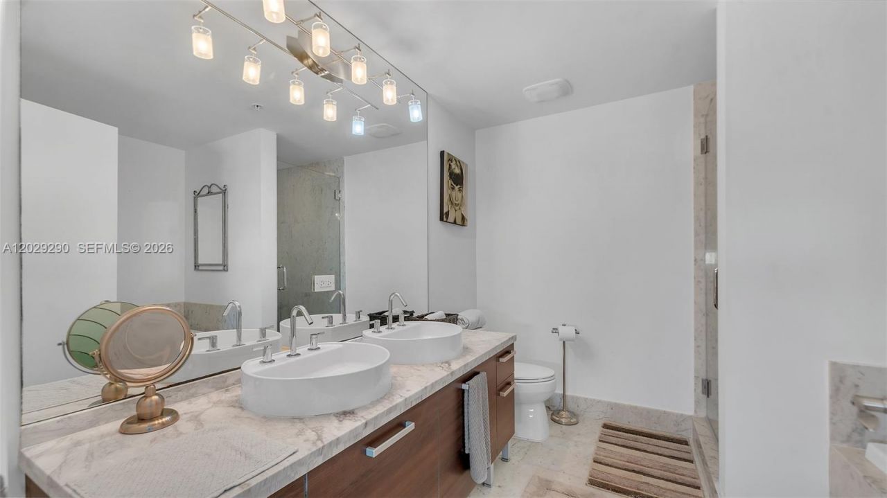 253 NE 2nd St , Unit 2902, Miami, FL 33132 Photo