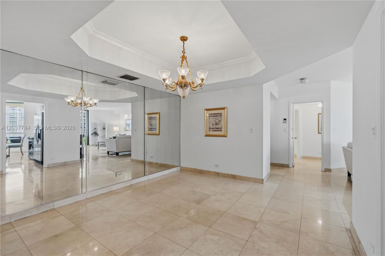 20191 E Country Club Dr, Unit 803, Aventura, FL 33180 Photo