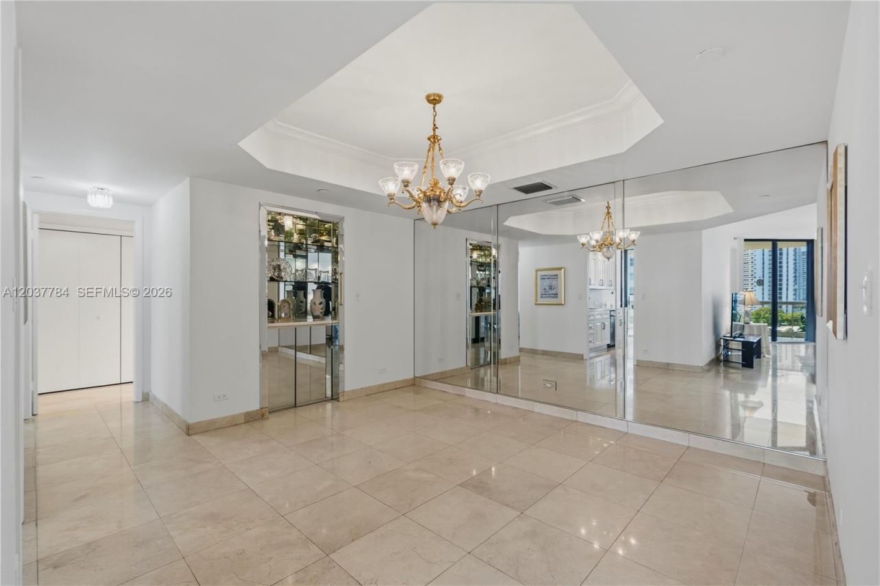 20191 E Country Club Dr, Unit 803, Aventura, FL 33180 Photo
