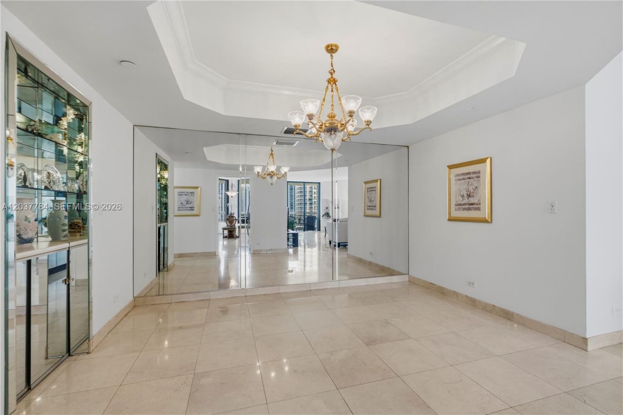 20191 E Country Club Dr, Unit 803, Aventura, FL 33180 Photo