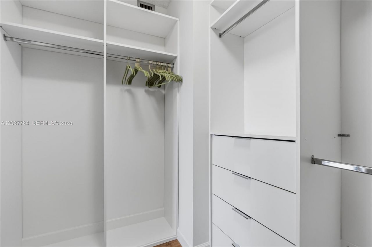 20191 E Country Club Dr, Unit 803, Aventura, FL 33180 Photo