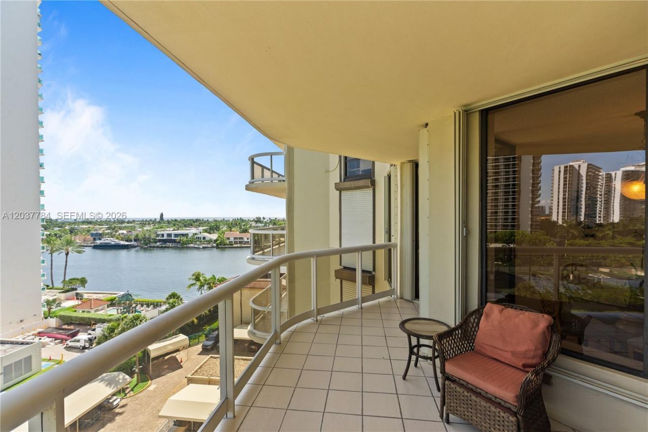 20191 E Country Club Dr, Unit 803, Aventura, FL 33180 Photo