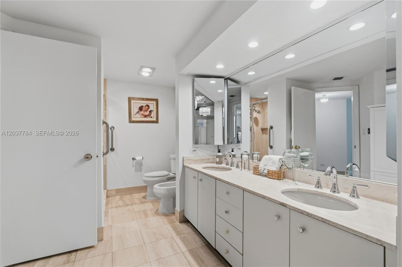 20191 E Country Club Dr, Unit 803, Aventura, FL 33180 Photo