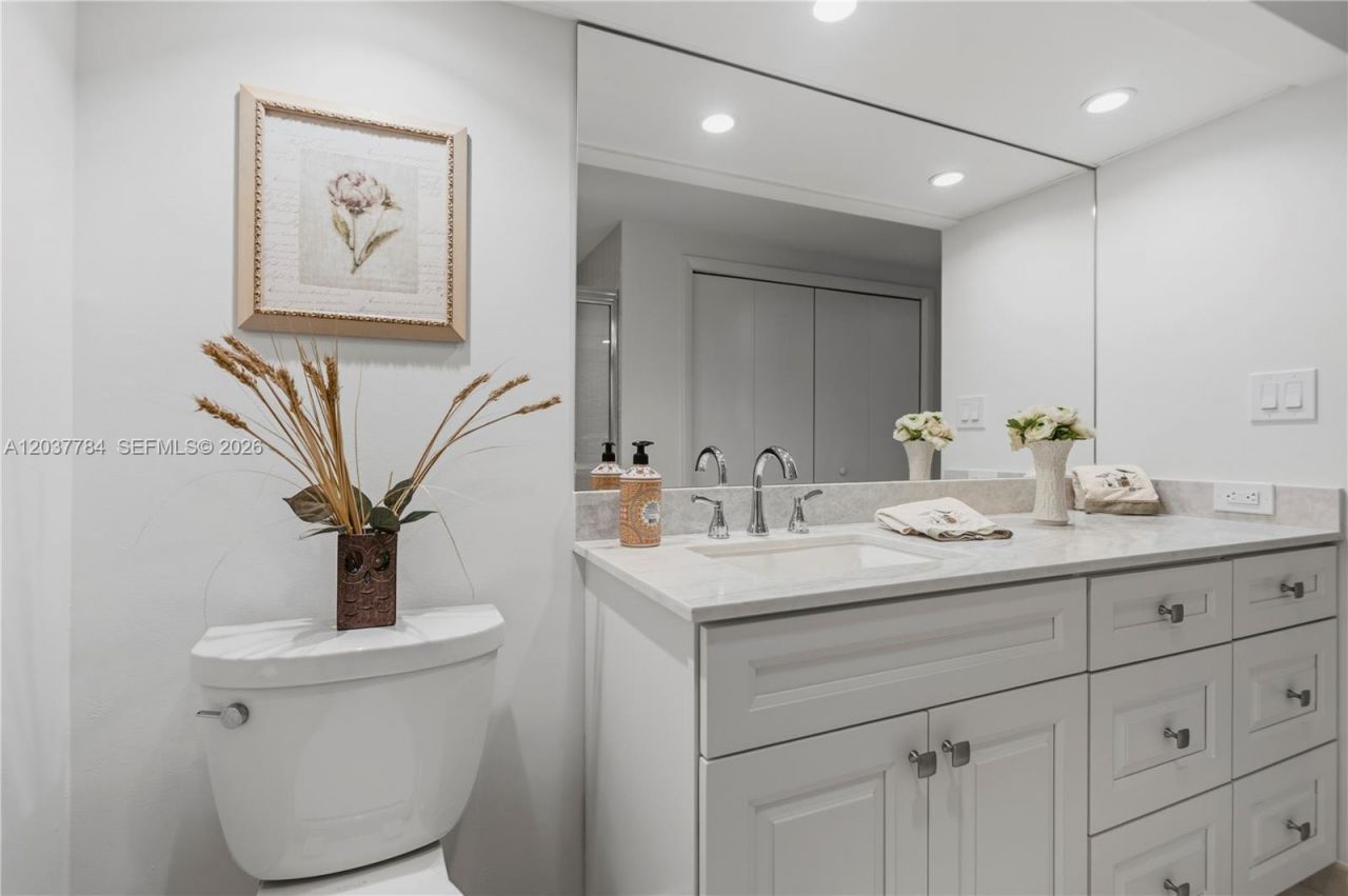 20191 E Country Club Dr, Unit 803, Aventura, FL 33180 Photo