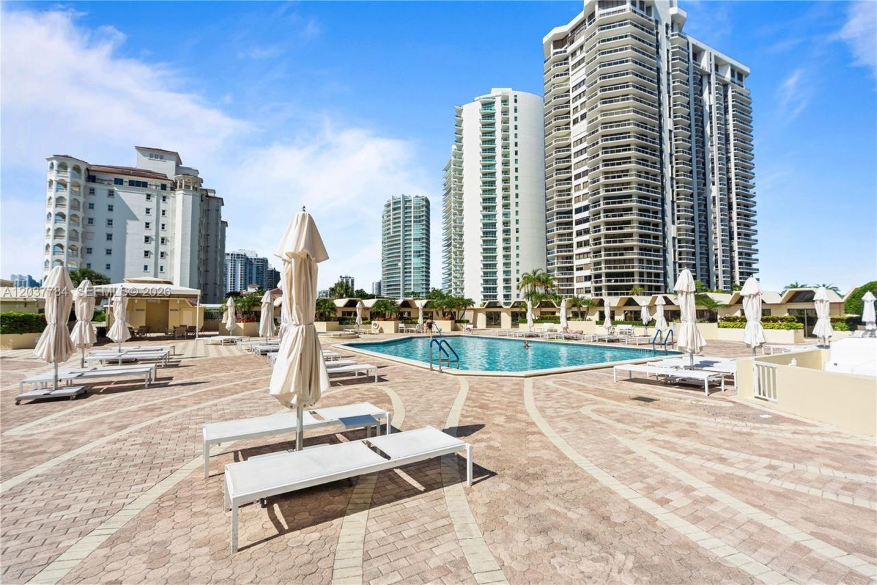 20191 E Country Club Dr, Unit 803, Aventura, FL 33180 Photo