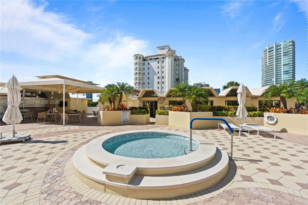 20191 E Country Club Dr, Unit 803, Aventura, FL 33180 Photo