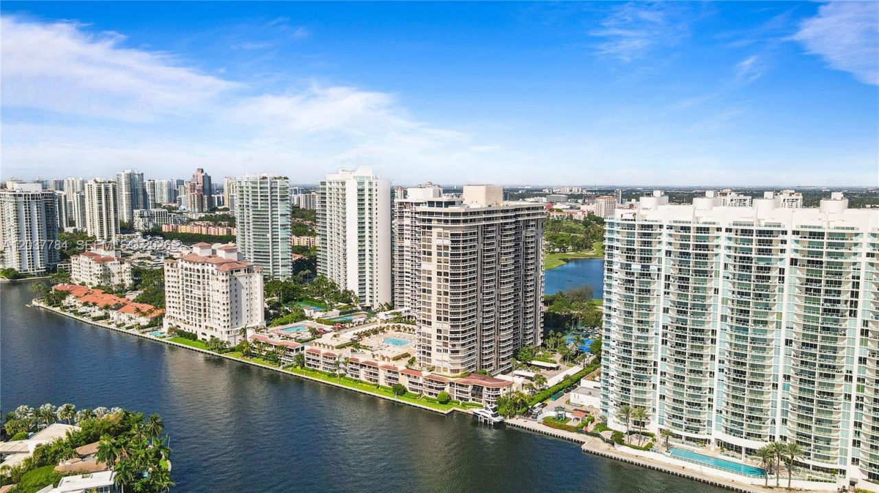 20191 E Country Club Dr, Unit 803, Aventura, FL 33180 Photo