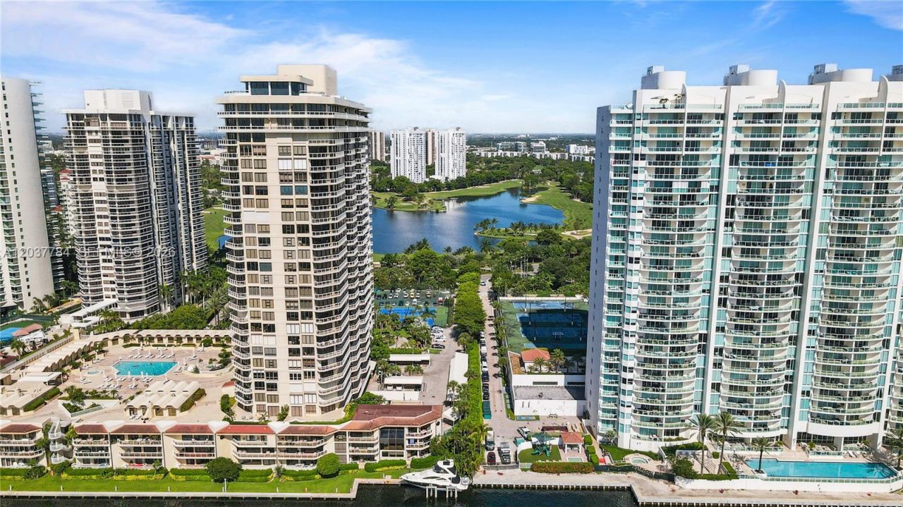 20191 E Country Club Dr, Unit 803, Aventura, FL 33180 Photo