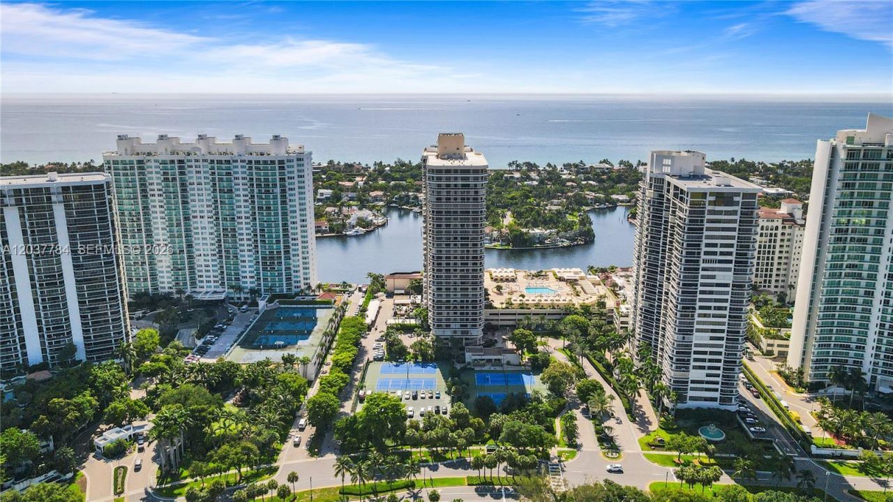 20191 E Country Club Dr, Unit 803, Aventura, FL 33180 Photo