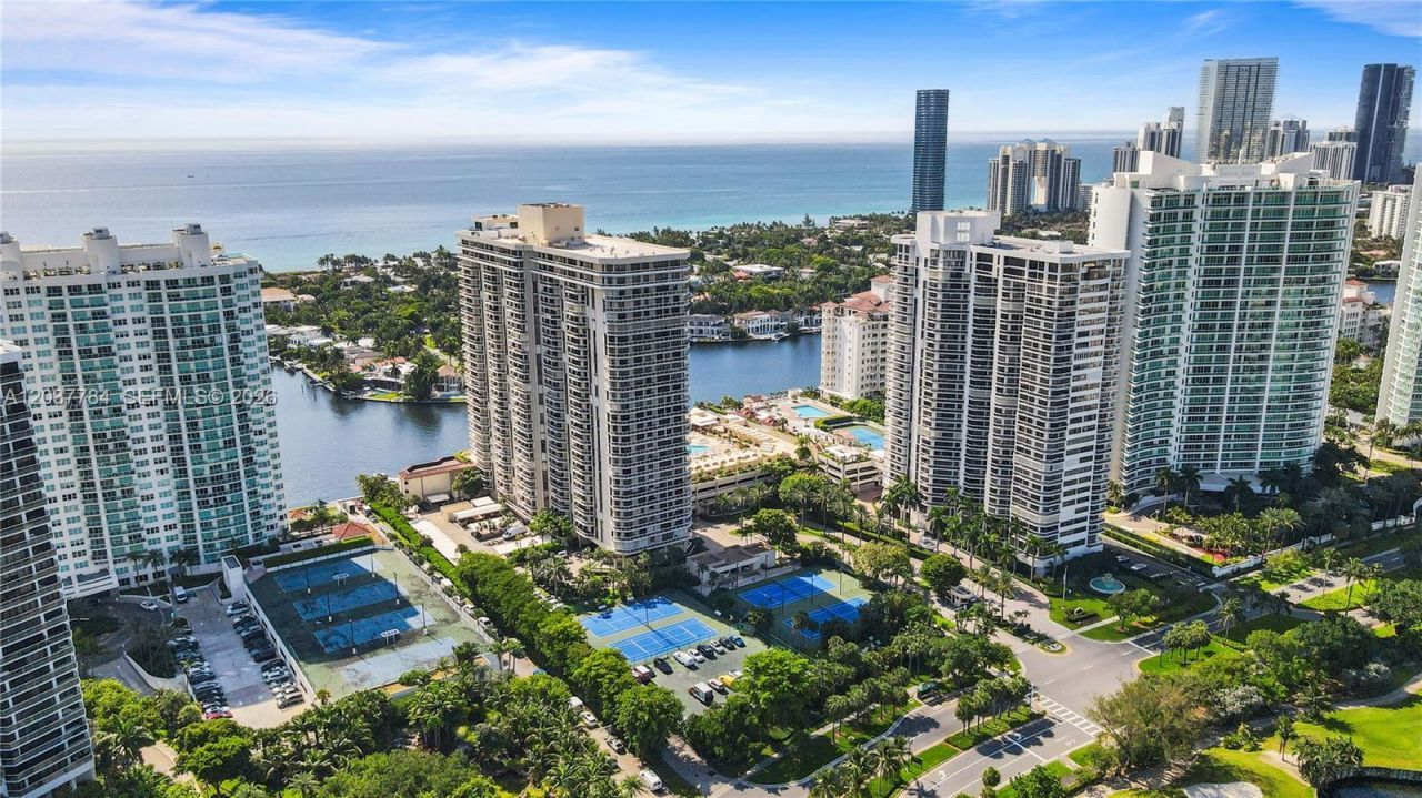 20191 E Country Club Dr, Unit 803, Aventura, FL 33180 Photo