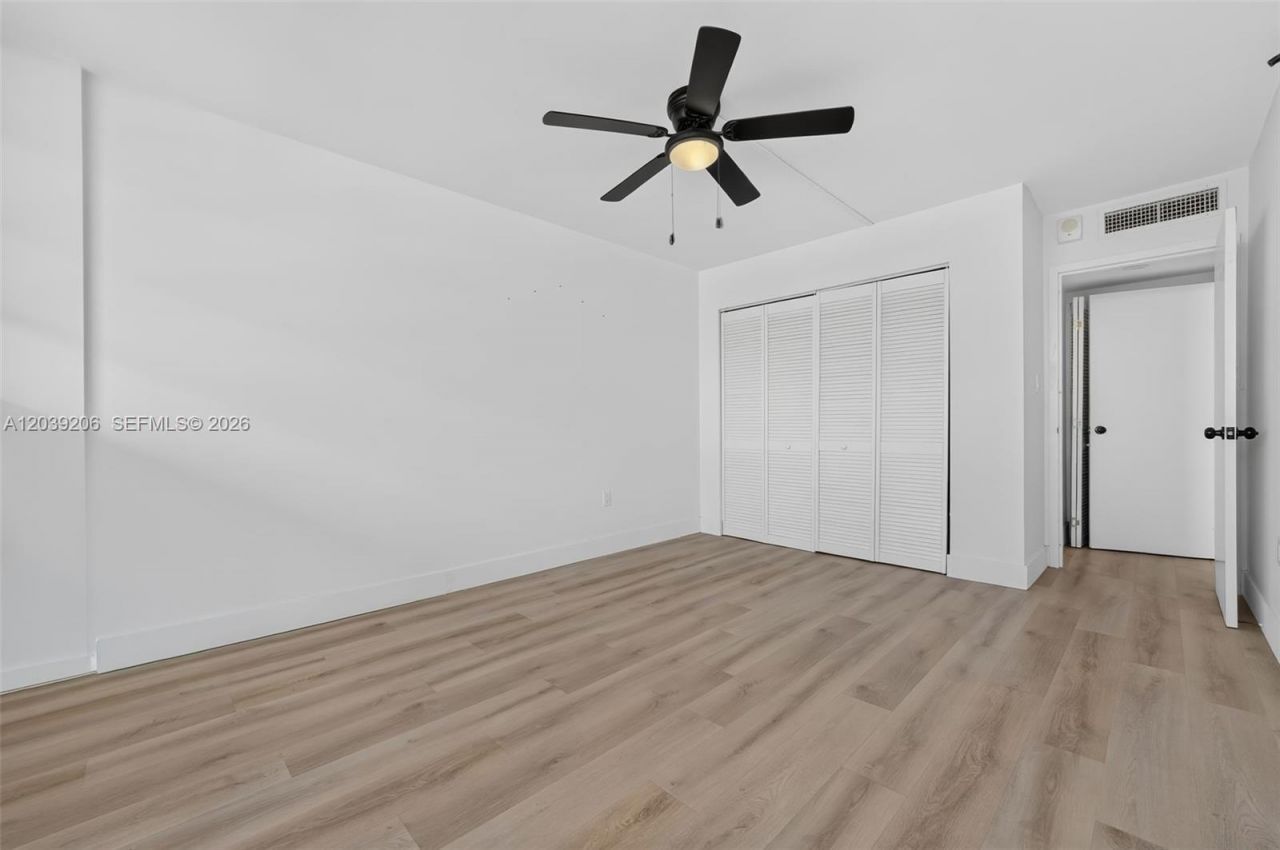 13155 Ixora Ct , Unit 512, North Miami, FL 33181 Photo