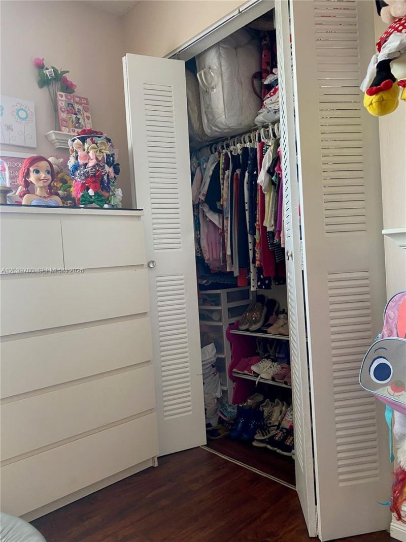 450 W Palm Cir W, Unit 301, Pembroke Pines, FL 33025 Photo