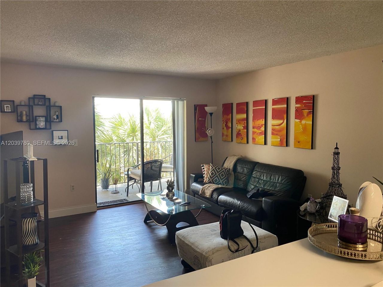 450 W Palm Cir W, Unit 301, Pembroke Pines, FL 33025 Photo
