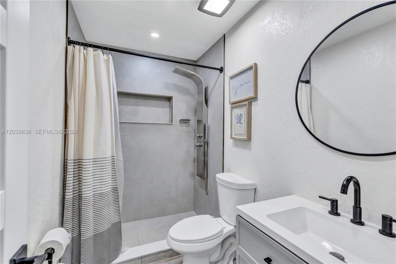6465 SW 135th Ave, Miami, FL 33183 Photo