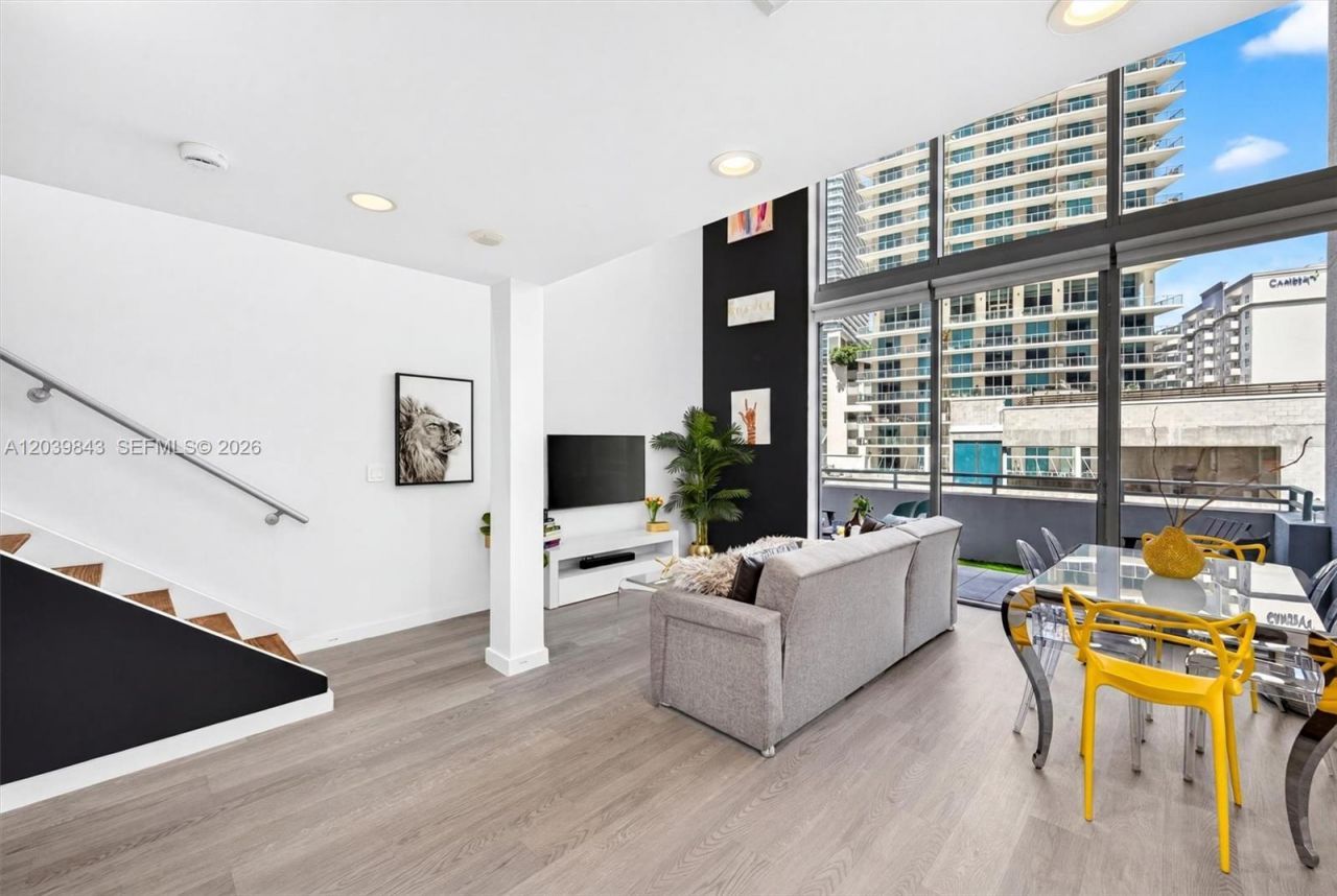 1050 Brickell Ave , Unit 420, Miami, FL 33131 Photo