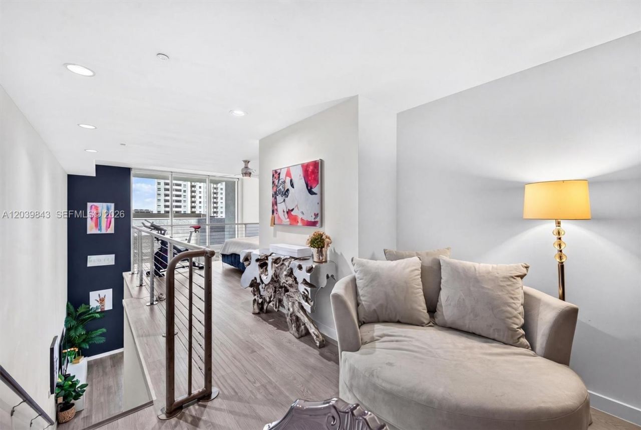1050 Brickell Ave , Unit 420, Miami, FL 33131 Photo
