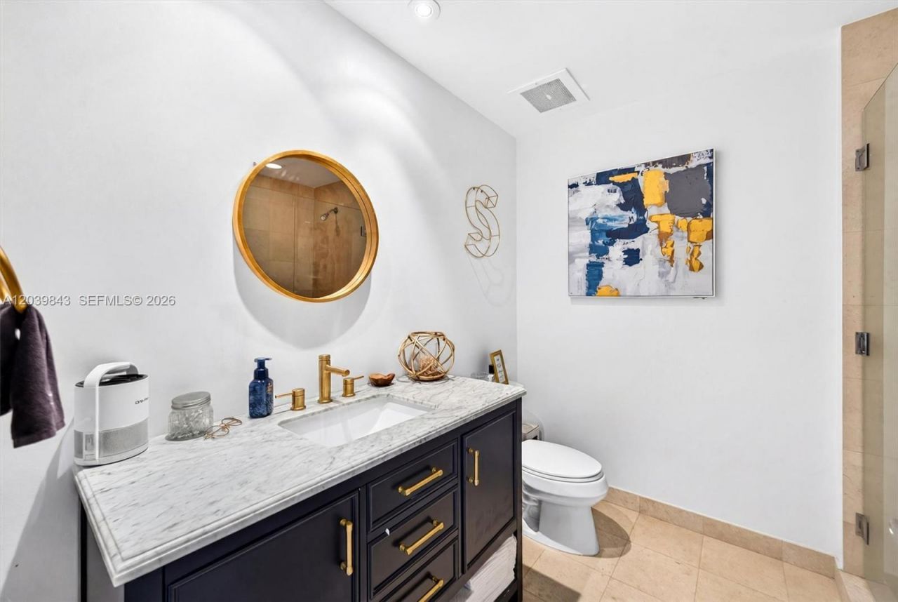 1050 Brickell Ave , Unit 420, Miami, FL 33131 Photo