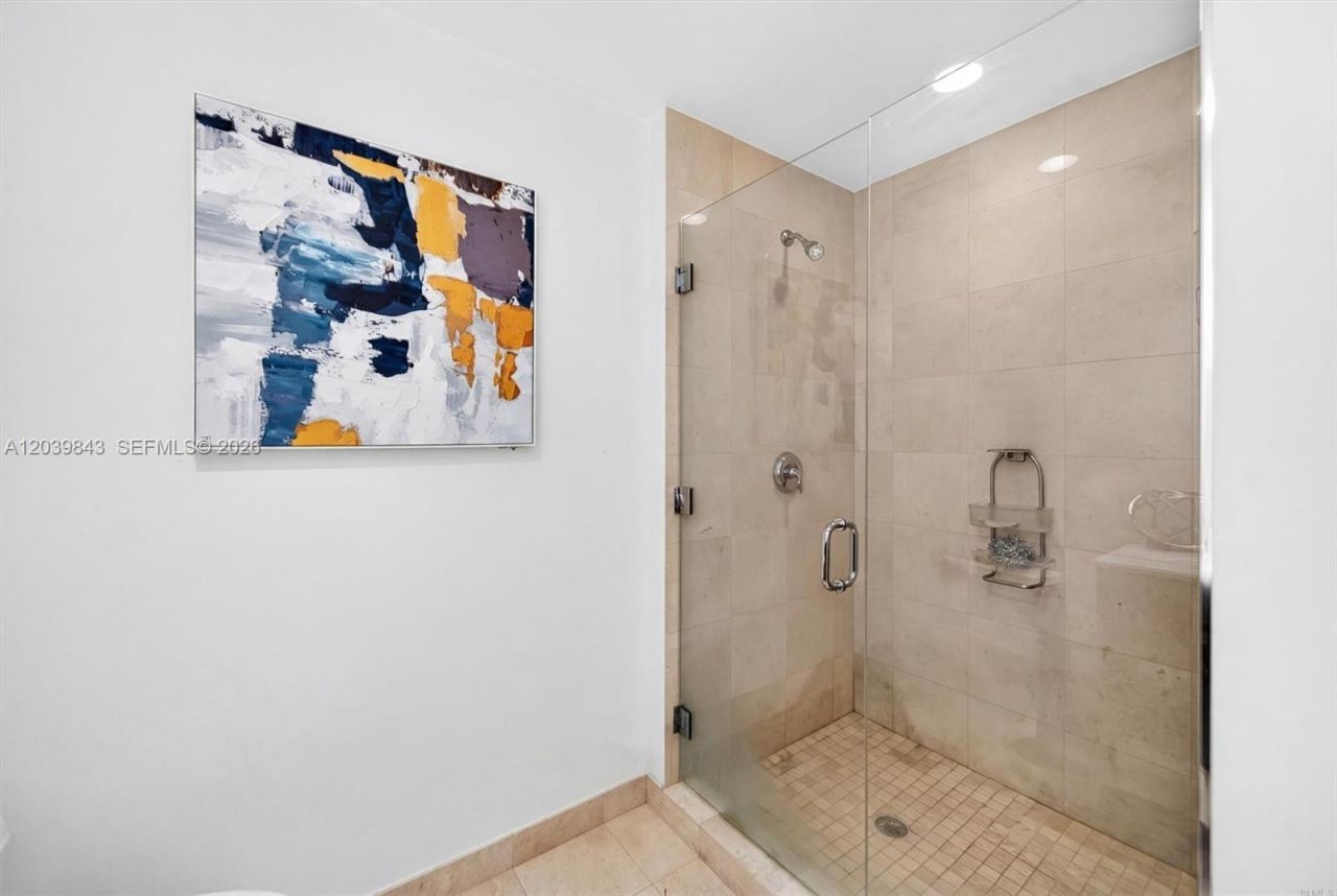 1050 Brickell Ave , Unit 420, Miami, FL 33131 Photo