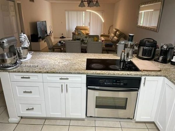 Unit 102, Weston, FL 33326