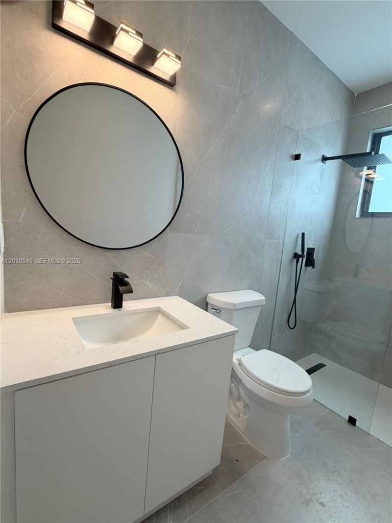 1860 NW 48th St, Miami, FL 33142 Photo