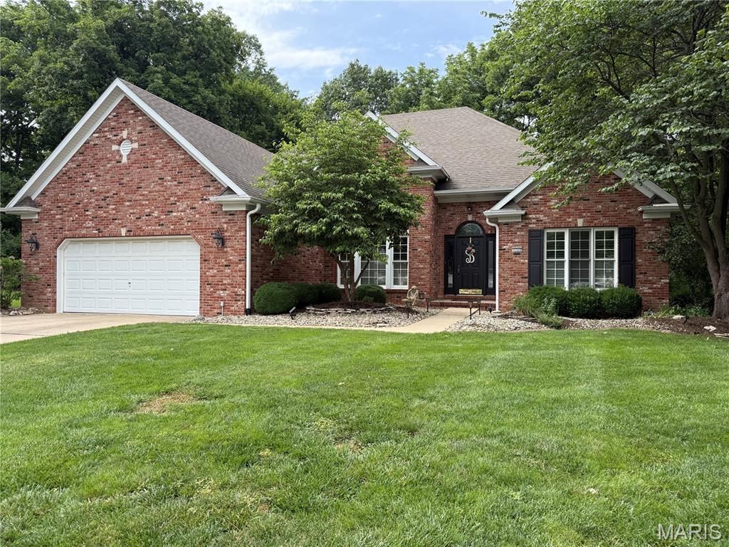1722 Seminole Lane , Godfrey, IL 62035 Main Photo