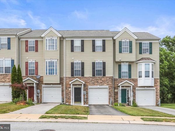 112 BRUAW DRIVE, YORK, PA 17406