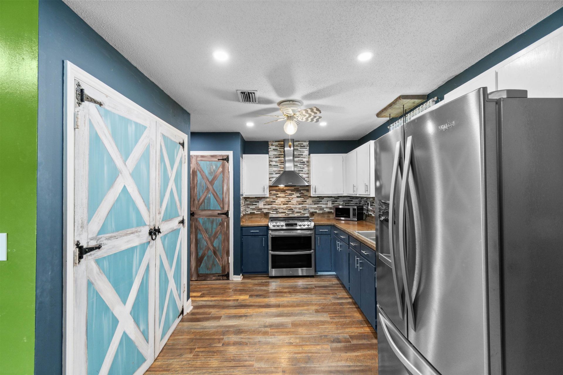 98 Wolf Dr. Photo 10