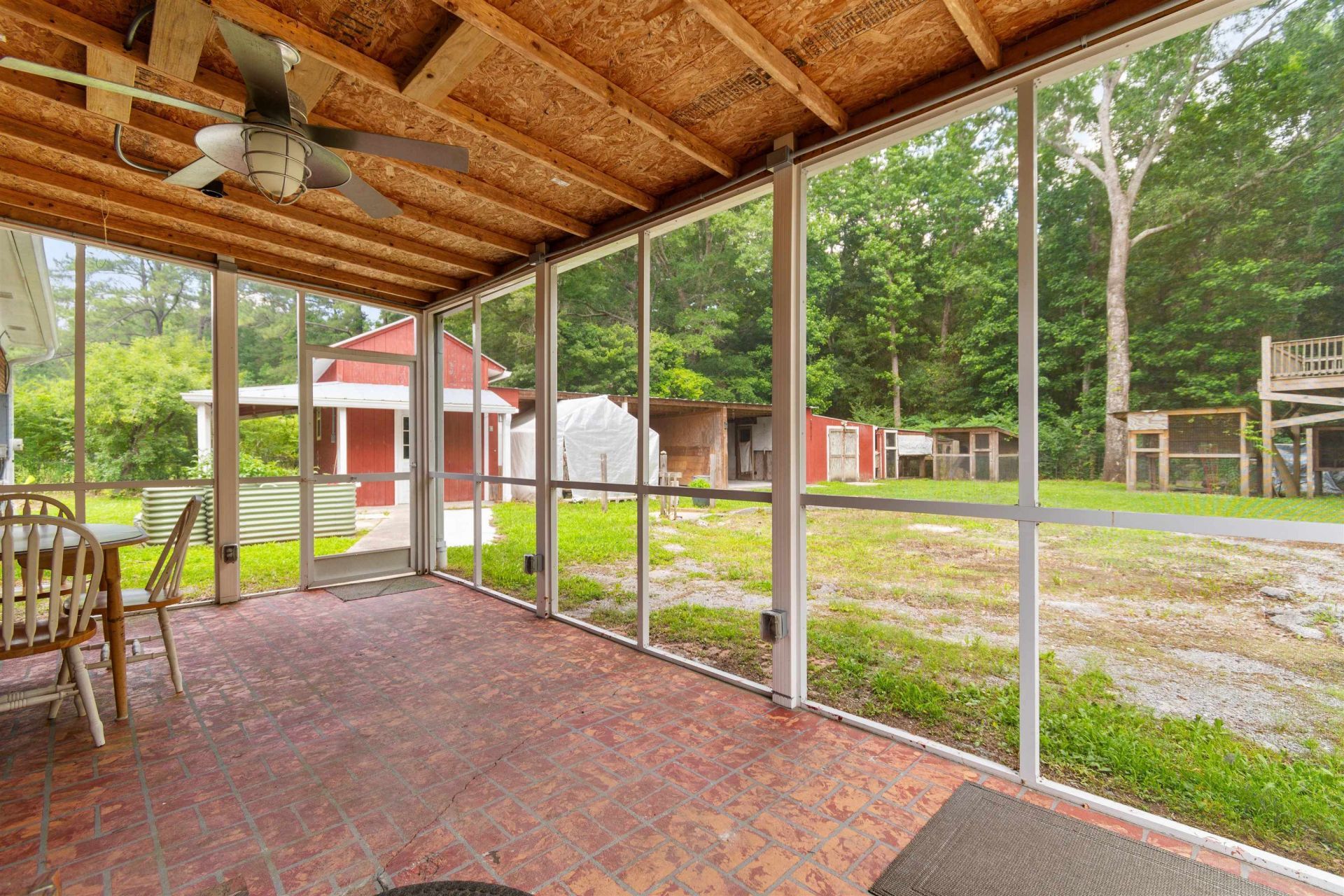 98 Wolf Dr. Photo 23