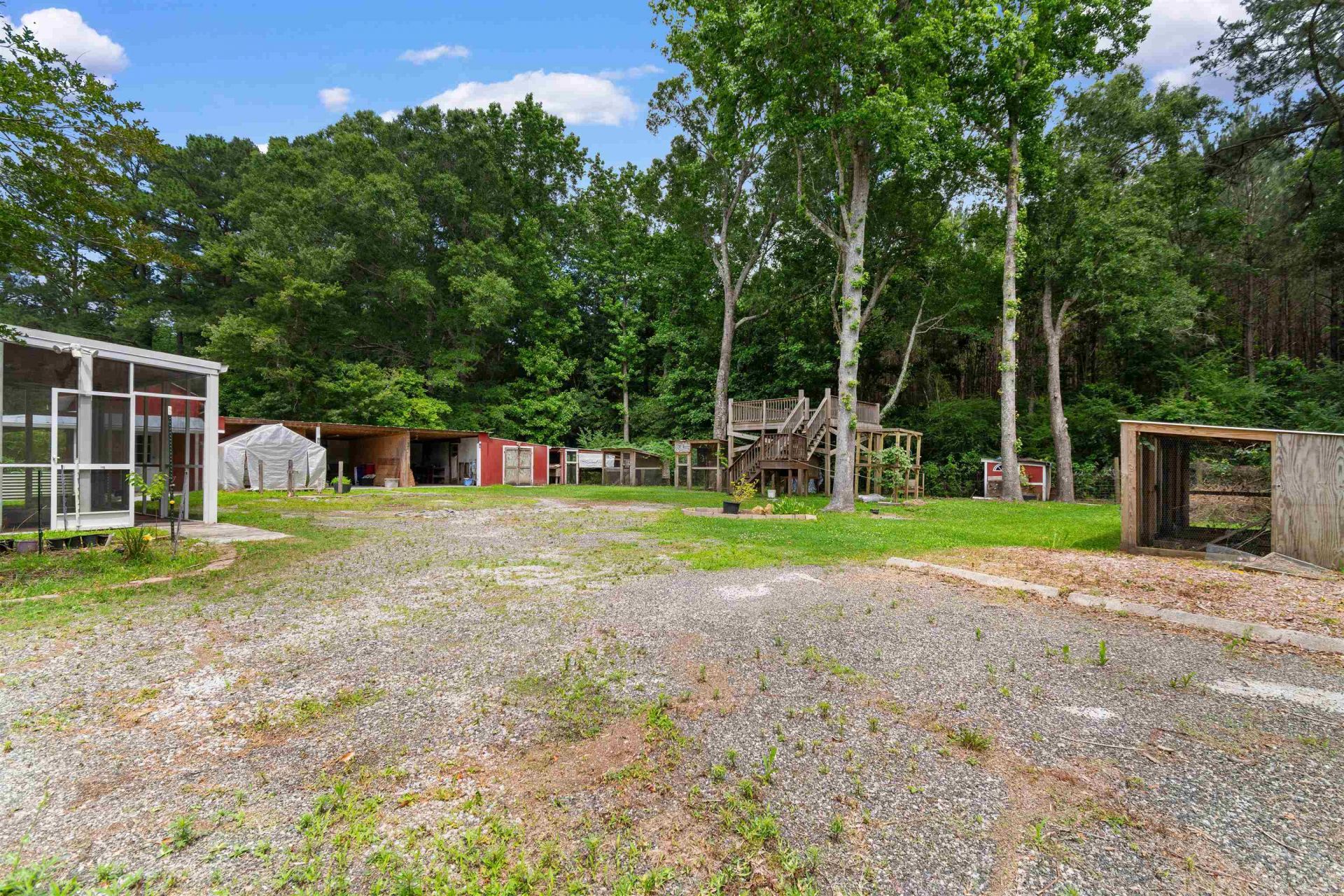 98 Wolf Dr. Photo 25