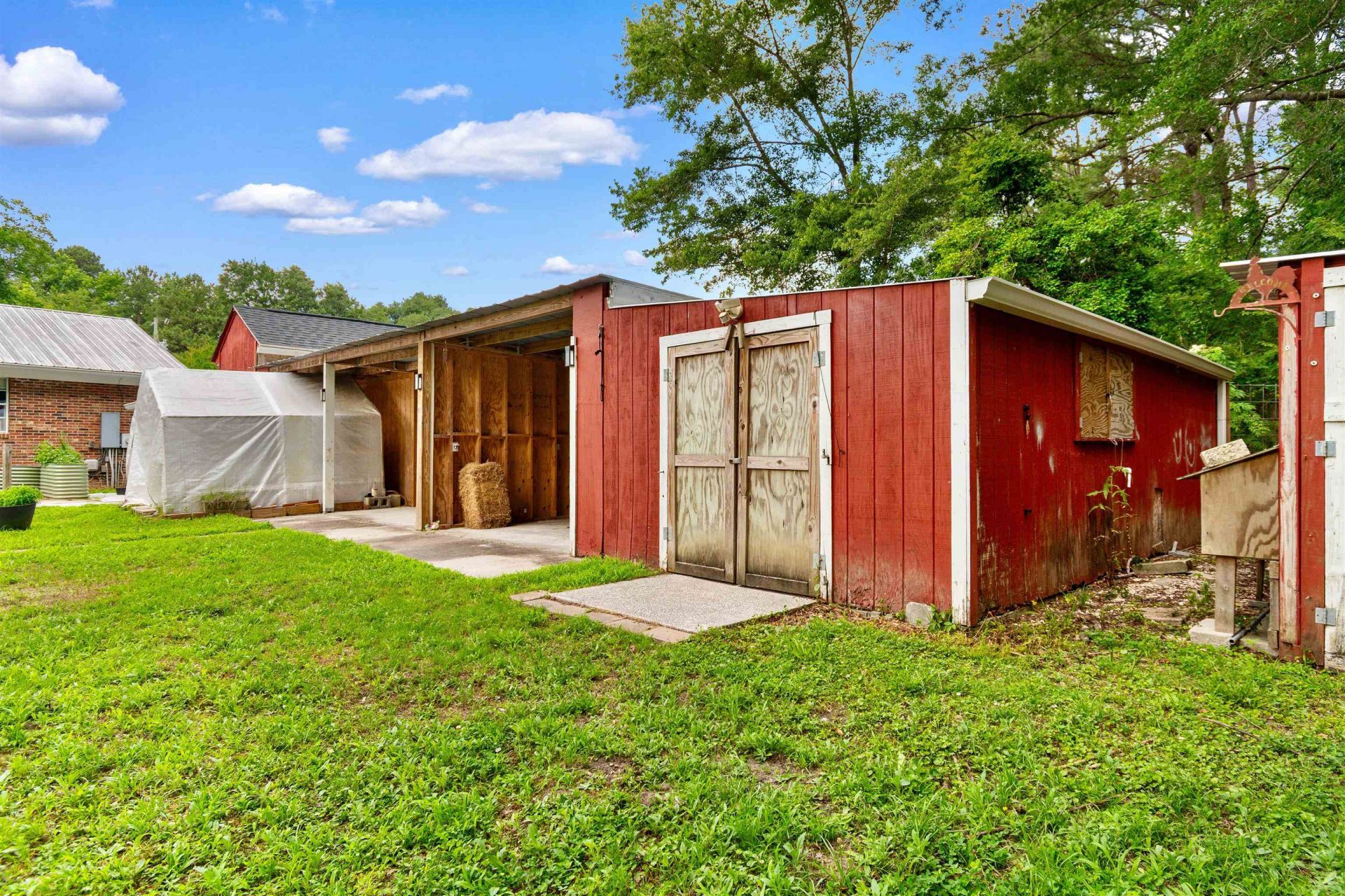 98 Wolf Dr. Photo 30