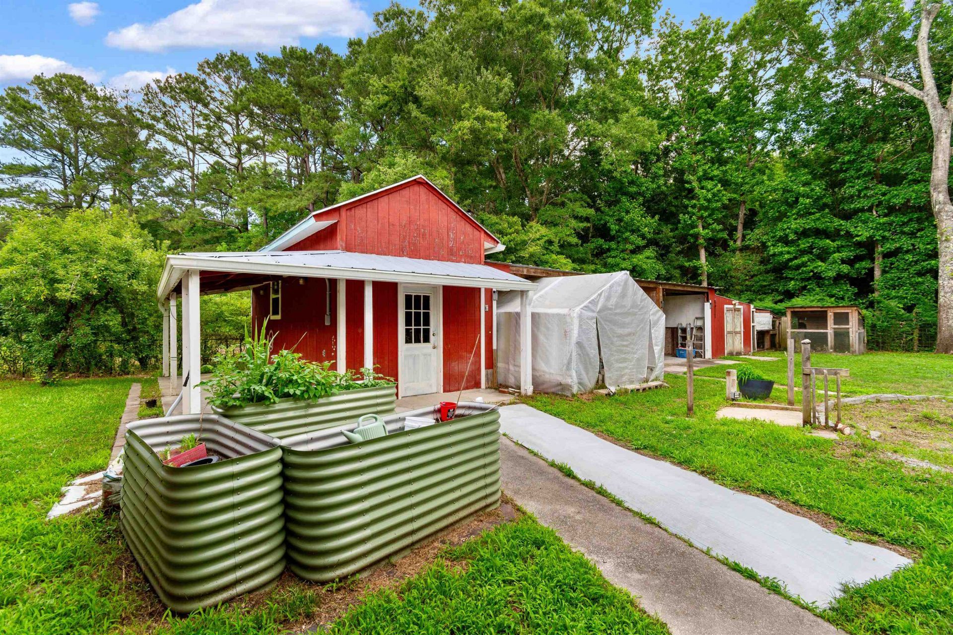 98 Wolf Dr. Photo 36