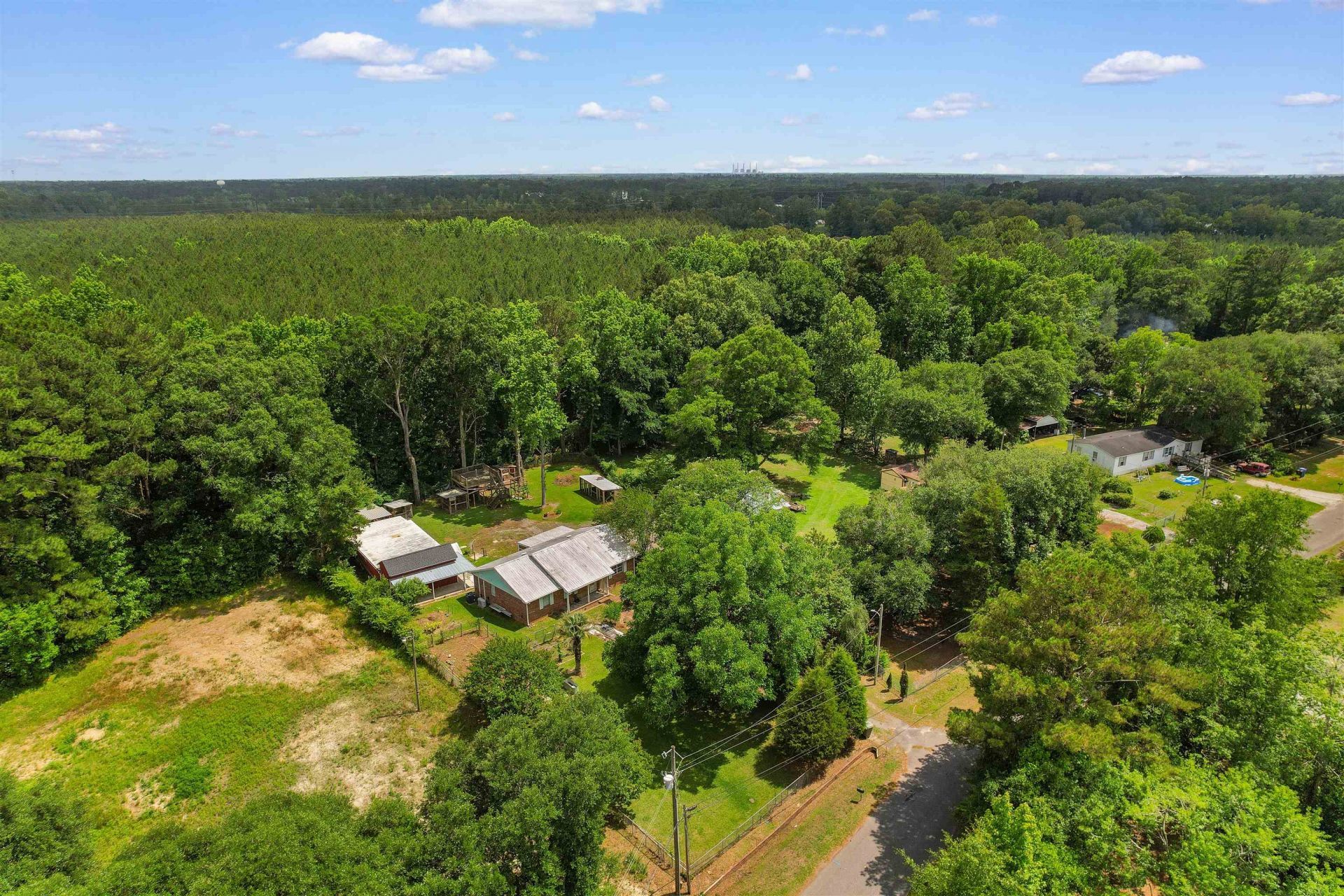 98 Wolf Dr. Photo 39