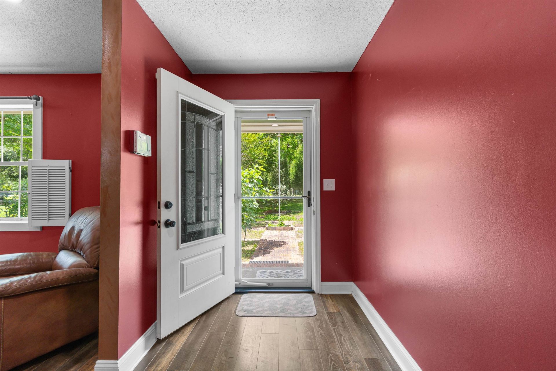 98 Wolf Dr. Photo 4