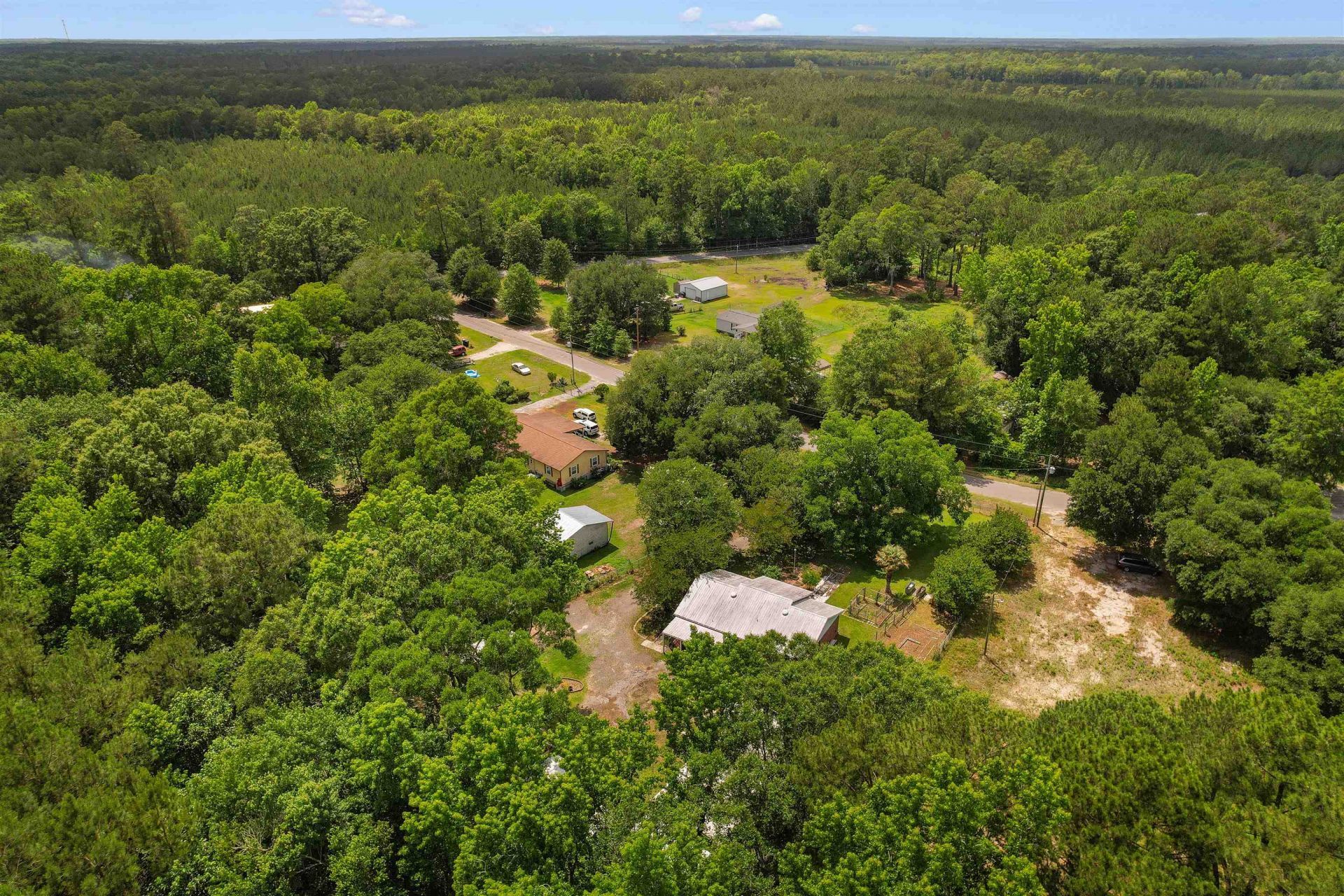 98 Wolf Dr. Photo 43