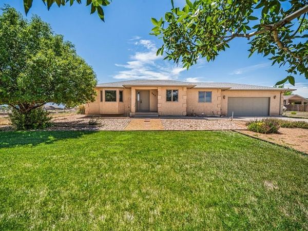 963 S Bayonne Dr, Pueblo West, CO 81007