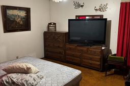206 Elmwood photo 4