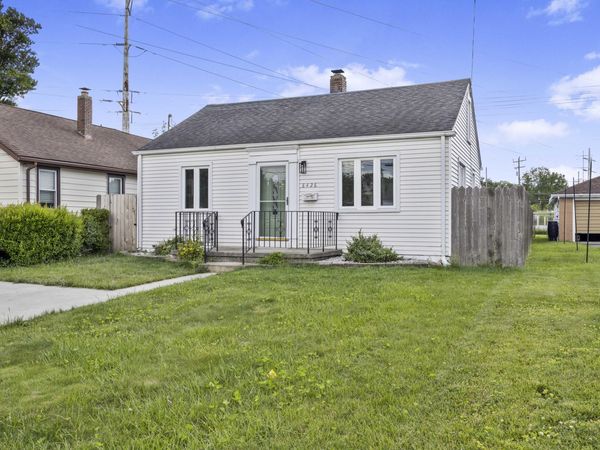 8426 Gordon Drive , Highland, IN 46322