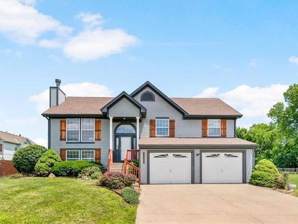 14637 Crystal Place, Grandview, MO 64030