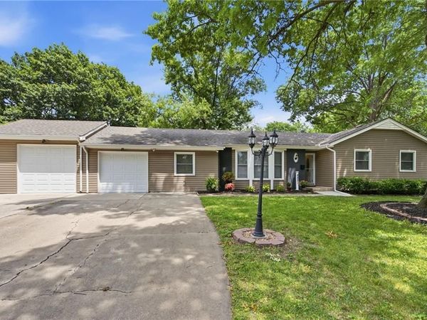 8821 Lowell Avenue, Overland Park, KS 66212