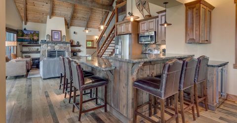945 Skyline Drive, Tahoe City, CA 96145 Photo