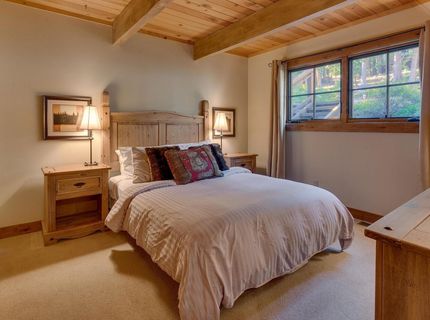945 Skyline Drive, Tahoe City, CA 96145 Photo