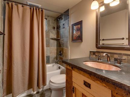945 Skyline Drive, Tahoe City, CA 96145 Photo