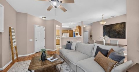 101 Aruba Cir, Sacramento, CA 95823 Photo