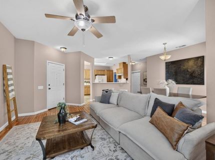 101 Aruba Cir, Sacramento, CA 95823 Photo