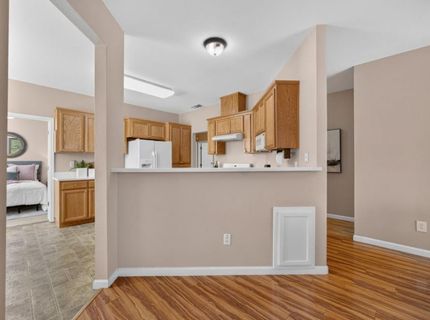 101 Aruba Cir, Sacramento, CA 95823 Photo